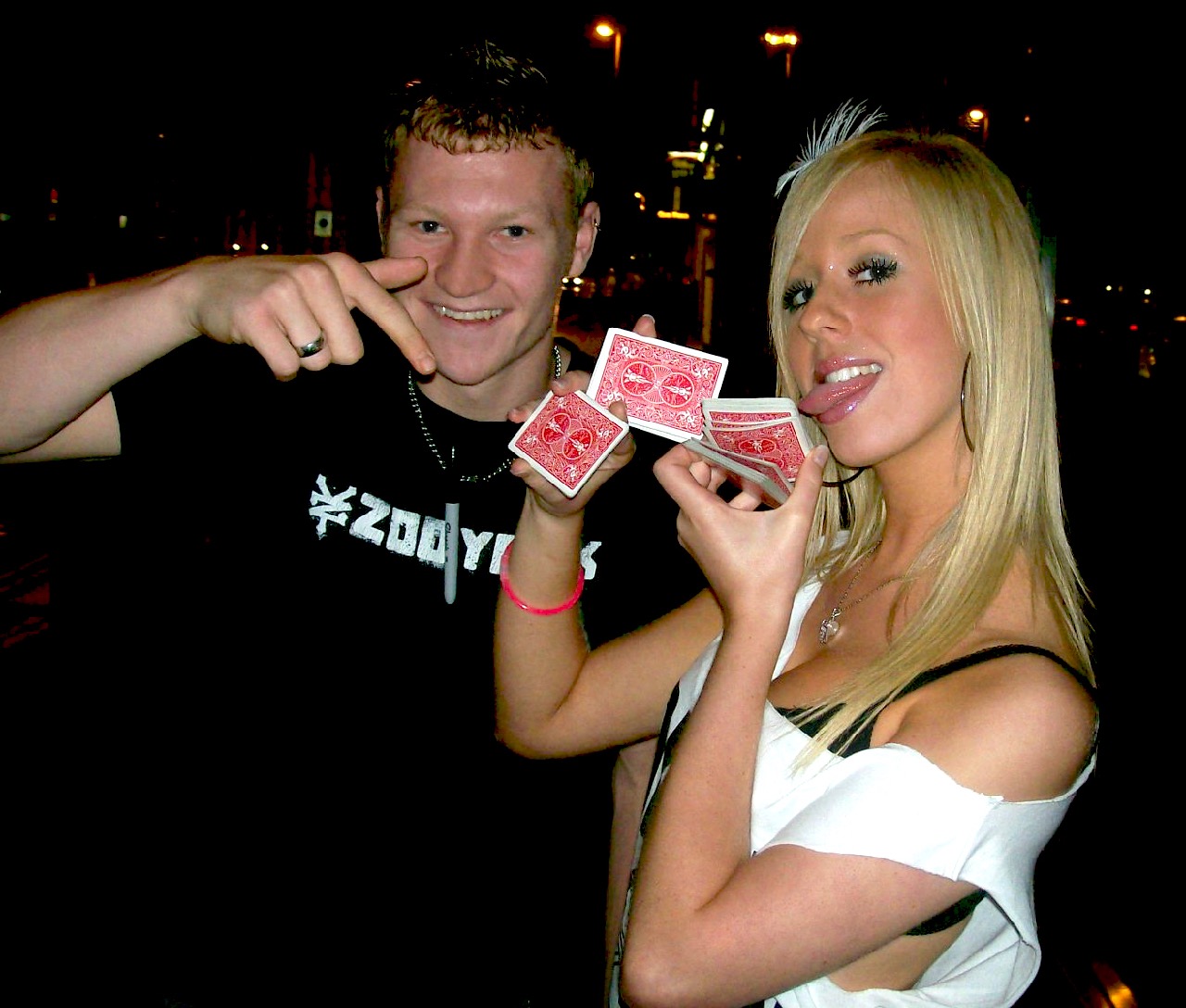 Street Magician Liam Walsh performing close up magic at Liquid Lounge Nightclub in Worthing